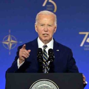 L’acteur américain George Clooney appelle le président Joe Biden à se retirer de la course à la présidentielle de novembre