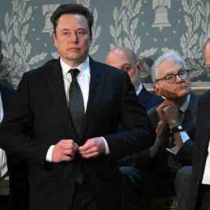 Le propriétaire de X, Elon Musk, annonce fermer les bureaux brésiliens du réseau social