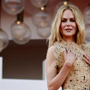 Nicole kidman renverse son image à la mostra de venise et remporte le prix de la meilleure actrice