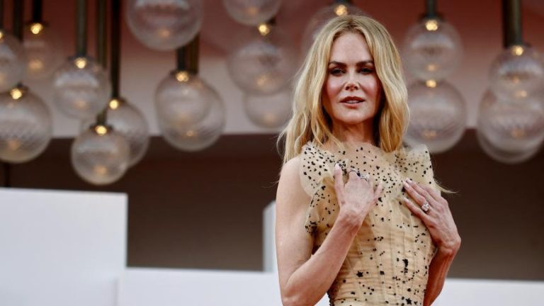 Nicole kidman renverse son image à la mostra de venise et remporte le prix de la meilleure actrice