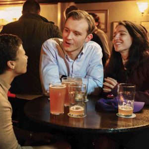HBO renouvelle la série dramatique «INDUSTRY» pour une saison 4