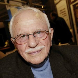 Décès de Michel Klein, vétérinaire emblématique et défenseur des animaux, à 103 ans 