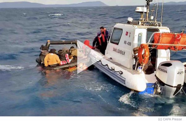 ARTE : le magazine numérique d’investigation «Sources» revient avec une enquête sur le refoulement des migrants en Grèce, le 30 octobre sur arte.tv et YouTube