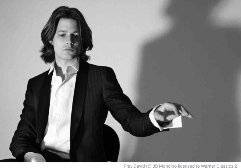 ARTE.TV : Andris Poga dirige l’Orchestre National de France pour un concert dédié à Mozart et Bruckner en direct le 15 novembre à 20h00