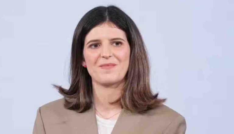 Clara Chappaz au gouvernement pour placer la France au centre de la course internationale à l’IA