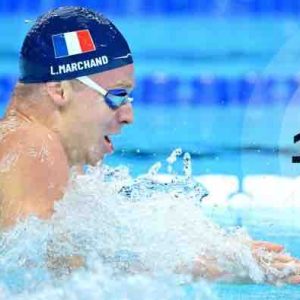 France 2/ Édition spéciale du Journal de 13H : la course de Léon Marchand en direct vendreedi 18 octobre