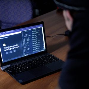 Augmentation glaçante des contenus pédo-pornographiques générées par l’IA sur internet 