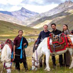 France 2 : «Rendez-vous en terre inconnue» avec Tomer Sisley chez les Dolpo-pa au Népal mardi 26 novembre à 21h05