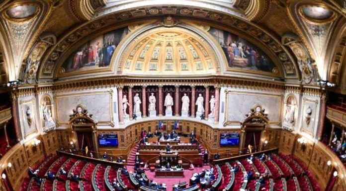 Le Sénat rétablit les aides aux radios associatives et évite le «cataclysme» budgétaire annoncé