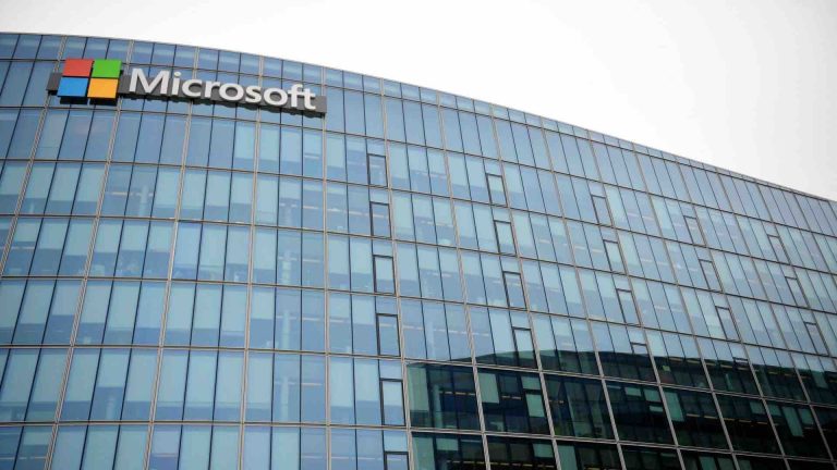 Le géant de l’informatique américain Microsoft annonce avoir obtenu le blocage de 240 sites liés à un réseau de cybercriminels