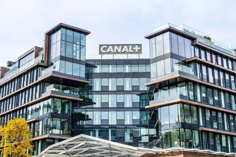 Litige autour de la TVA entre Canal+ et le fisc pour 655 millions d’euros 