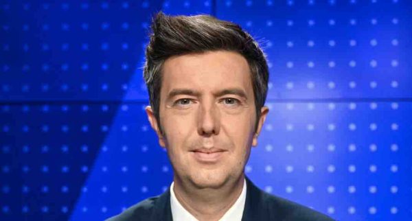 BFMTV lancera en janvier un «grand» journal de 20 heures présenté par Maxime Switek