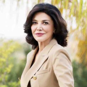 Prime Video : Shohreh Aghdashloo rejoint le casting de la 3ème saison de «La Roue du Temps»