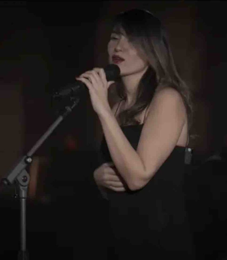 Une chanteuse iranienne diffuse sur internet un concert dans lequel elle apparaît sans le hidjab