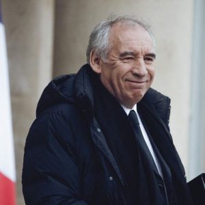 LCI : François Bayrou répondra aux questions de Darius Rochebin lundi à 20h50 