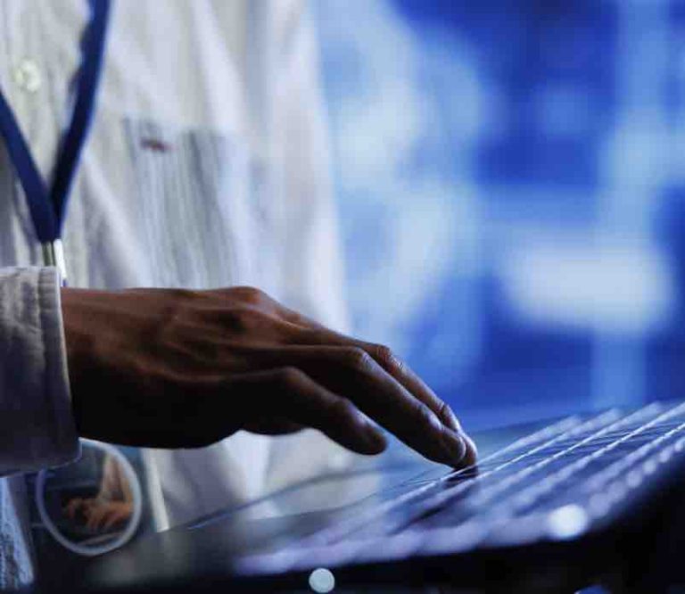 L’UE propose un plan d’action pour protéger les hôpitaux et l’ensemble du secteur de la santé des cybermenaces