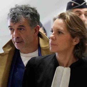 La plainte de Stéphane Plaza dénonçant un cyberharcèlement à son encontre a été classée par le parquet de Paris