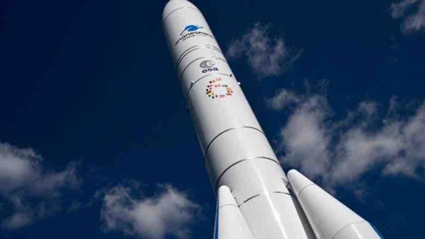 La première mission commerciale de la fusée européenne Ariane 6 prévue le 26 février 2025