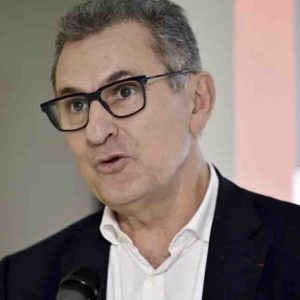 Le président du groupe de presse Ebra, Philippe Carli, démissionne