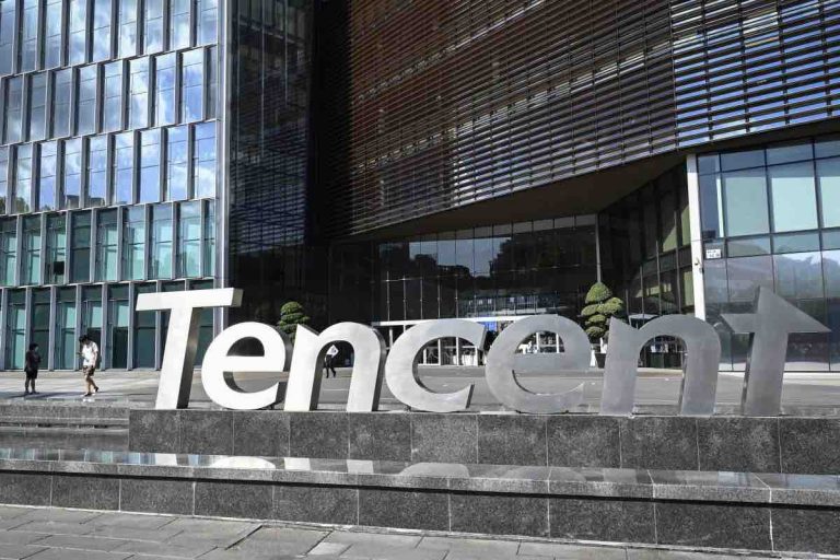Pékin dénonce une «répression injustifiée» après  l’ajout de Tencent et CATL à une liste américaine d’entreprises militaires