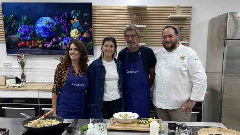 USHUAÏA TV : le documentaire inédit «En Terre ferme avec Michel Cymes» dimanche 2 février à 20h50