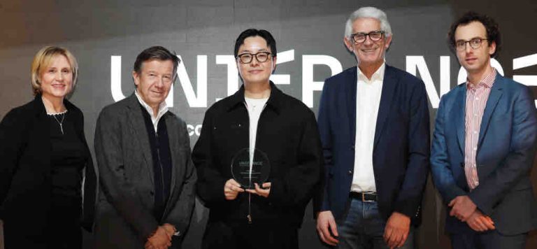 Unifrance remet son premier Prix de la Distribution à la société sud-coréenne Green Narae 