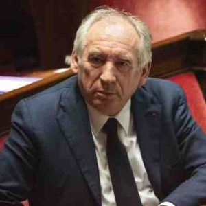 franceinfo canal 27/ France 2 : édition spéciale discours de politique générale de François Bayrou  14 janvier