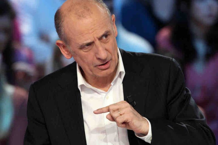 RTL : le journaliste Jean-Michel Aphatie mis «en retrait» de l’antenne après sa comparaison «inappropriée» entre Oradour-sur-Glane et l’Algérie