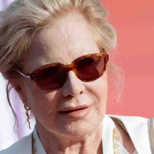 La chanteuse Sylvie Vartan honorée aux 40e Victoires de la musique