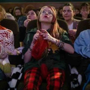Le «tricot-ciné», remède de grand-mère dans un monde anxiogène où le numérique est omniprésent