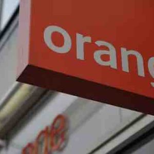 Les opérateurs Bouygues Telecom et Orange ont officialisé des partenariats avec des entreprises d’IA