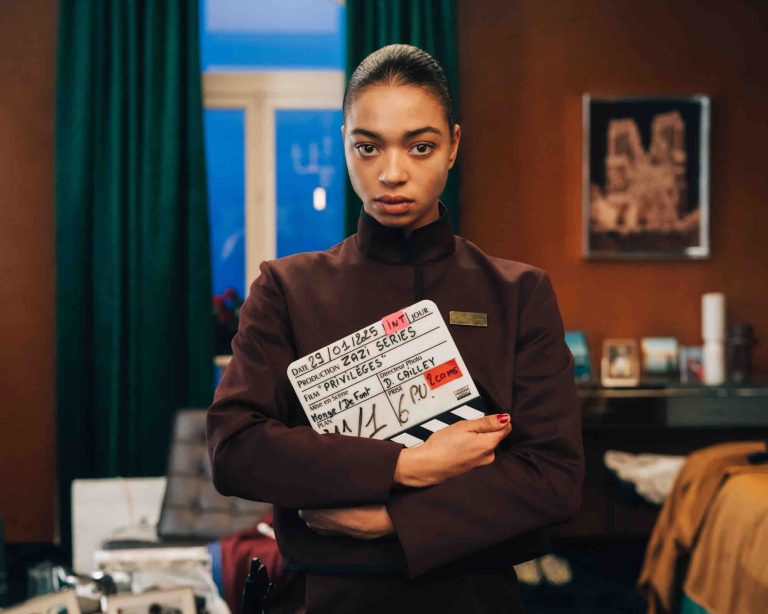 Max annonce le début du tournage de sa nouvelle série française «Privilèges»  