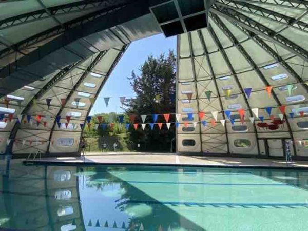 Public Sénat : l’inédit «Dans le grand bain, comment les Français ont appris à nager» samedi 1er mars à 21h00