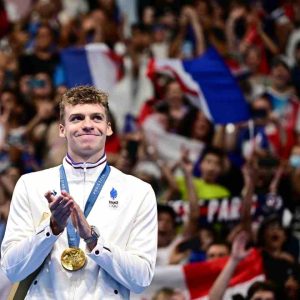 Effet Jeux olympiques : le nageur Léon Marchand et le judoka Teddy Riner, personnalités préférées des 7-14 ans