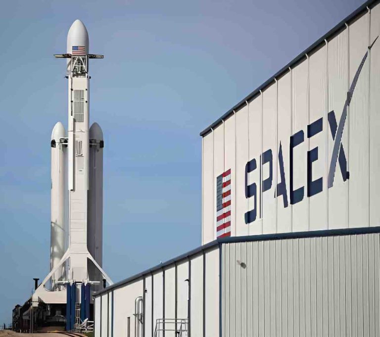 Les partis d’opposition en Italie renouvellent leur opposition à un contrat de cybersécurité entre Rome et la société SpaceX d’Elon Musk