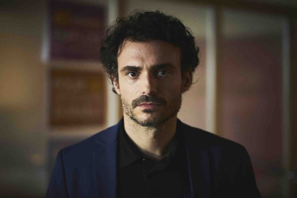 Max annonce le début du tournage de sa nouvelle série française «Paolo» créée par Sébastien Marnier