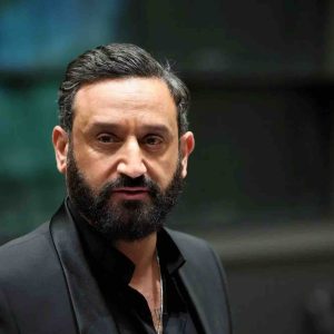 Six mois avant son arrivée au sein du groupe M6, Cyril Hanouna recadré par son futur employeur après avoir égratigné un de ses animateurs vedettes