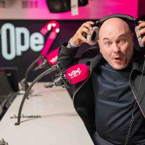 «Cauet sur Europe 2» : l’animateur de retour en radio dès le lundi 28 avril