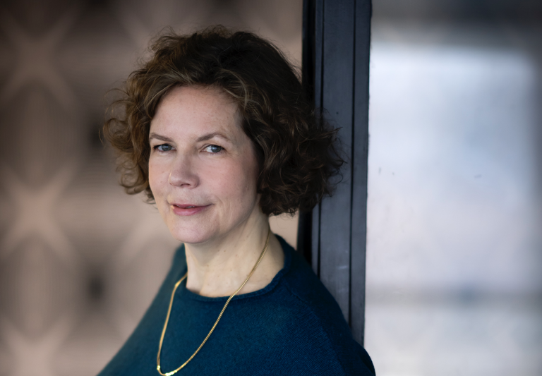 E. DE JONG (France Culture) : «Nous diffusons 10h de documentaire/semaine aux heures de grande écoute»