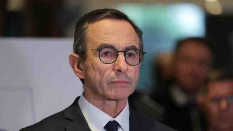 Le ministre de l’Intérieur, Bruno Retailleau, souhaite la «fouille des téléphones» des personnes en situation irrégulière