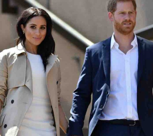 Le prince Harry et son épouse Meghan dénoncent les «efforts insuffisants» pour protéger les enfants sur les réseaux sociaux