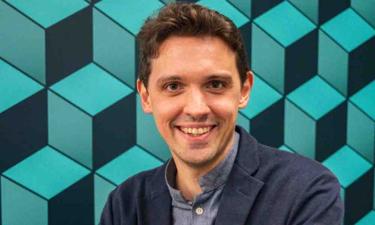 C. MONJOU (Amazon Alexa France) : «Kindle devient un espace de lecture intime, à contre-courant du monde ultra-connecté»