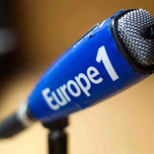 Europe 1 a changé parce que les Français eux-mêmes «dévient» dans leurs opinions, selon Arnaud Lagardère