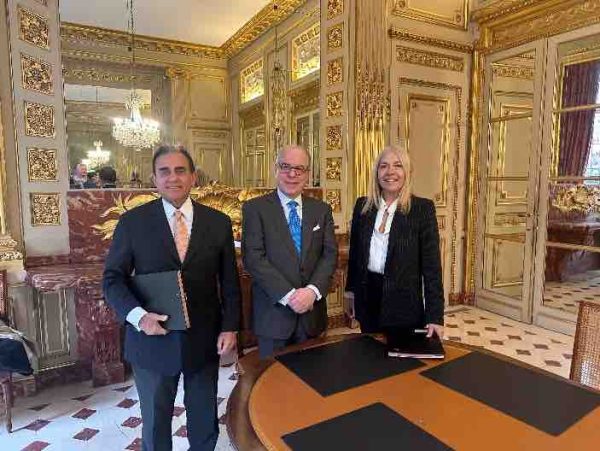 France Médias Monde et l’Association brésilienne des sociétés d’émission de radio et télévision (ABERT) nouent un partenariat
