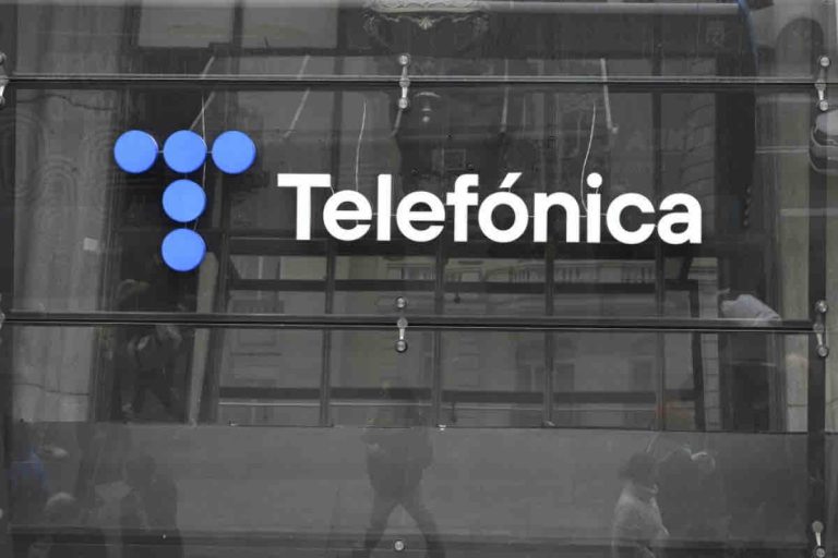 Le géant espagnol des télécoms Telefonica cède sa filiale uruguayenne à l’opérateur Millicom pour près de 389 millions d’euros
