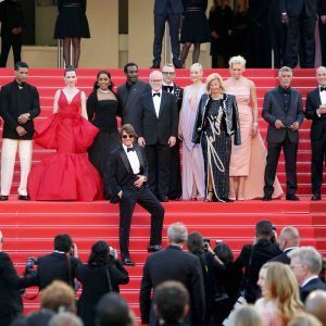 «Mission: Impossible» : à Cannes, Tom Cruise présente le 8ème volet d’une saga aux millions de fans