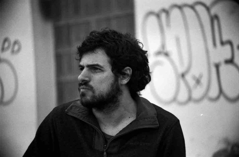 Blanchiment de cryptomonnaies: le militant anticapitaliste espagnol Enric Duran, surnommé le Robin des banques, remis en liberté