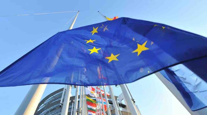 L’UE desserre l’étau réglementaire sur l’IA pour relancer la compétitivité européenne