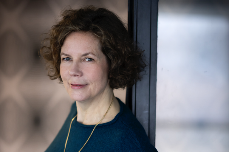 E. DE JONG (France Culture) : «France Culture reste la deuxième radio la plus podcastée en France»