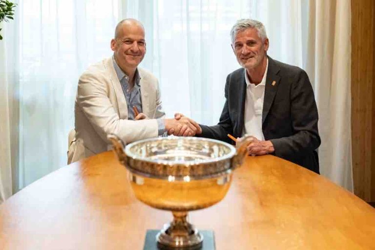 La FFT et Warner Bros. Discovery prolongent leur accord pour la diffusion de Roland-Garros en Europe jusqu’en 2030
